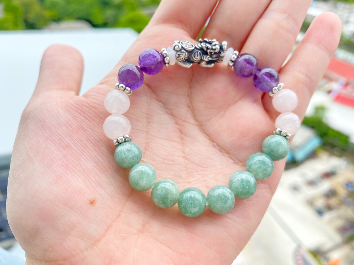 สร้อยข้อมือหินโทนสีน้ำเงิน